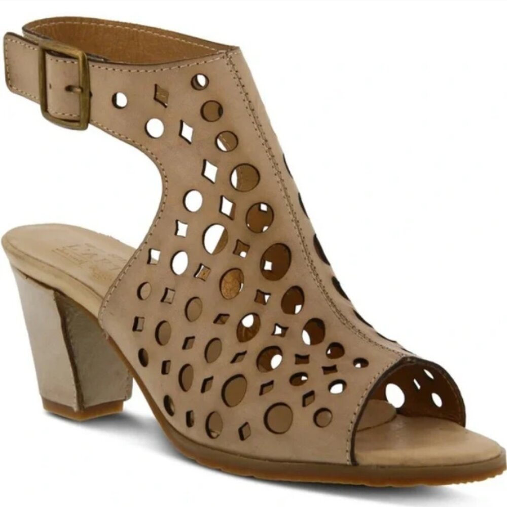L'Artiste Spring Step Leather Dova Sandals -  Size 38 (US 7.5)